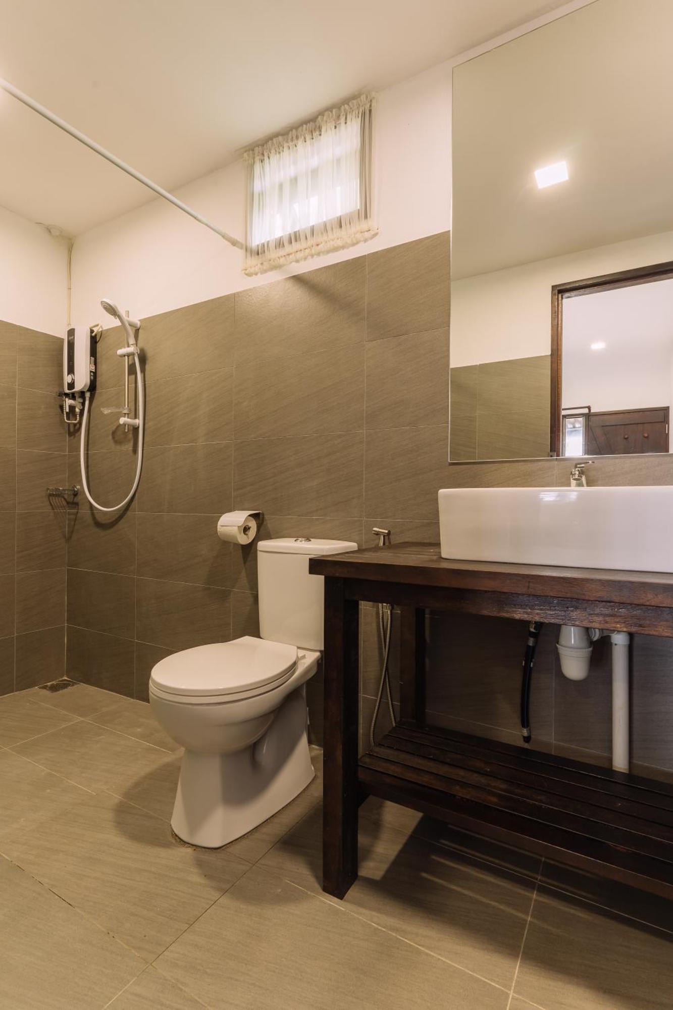 Roxy Sematan Villa & Townhouse Екстериор снимка